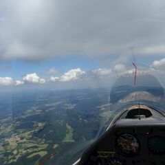Flugwegposition um 11:00:50: Aufgenommen in der Nähe von Gemeinde Furth an der Triesting, 2564, Österreich in 1714 Meter